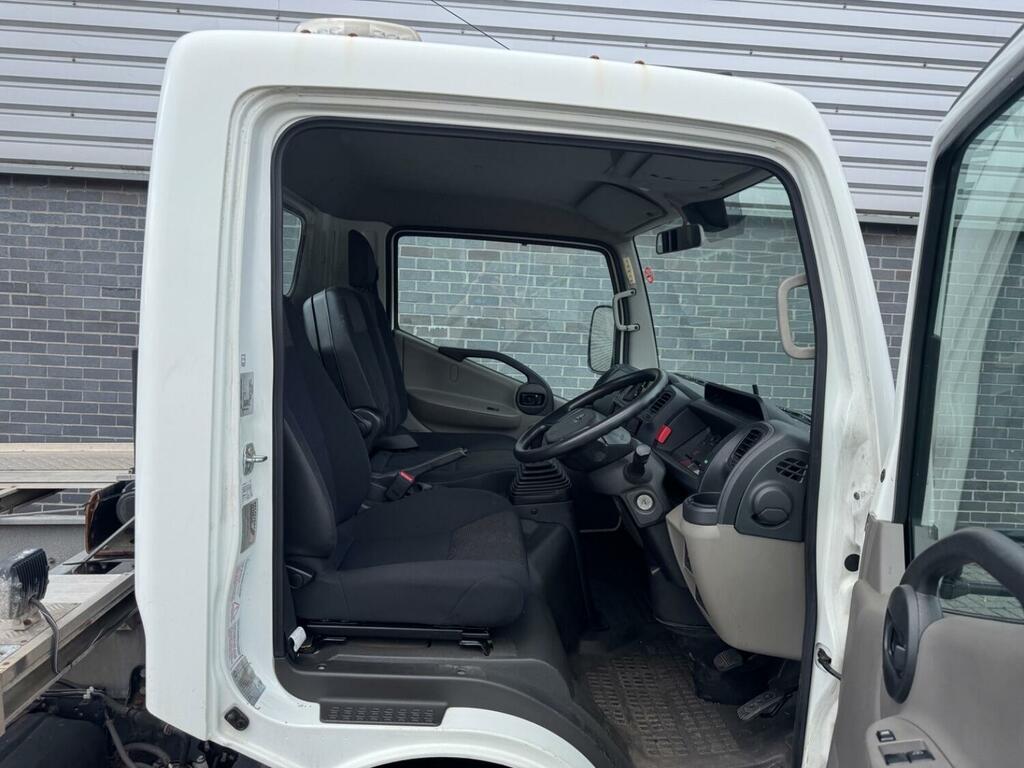 Nissan NT400 3.0 Dci 45.15 2017 White #4