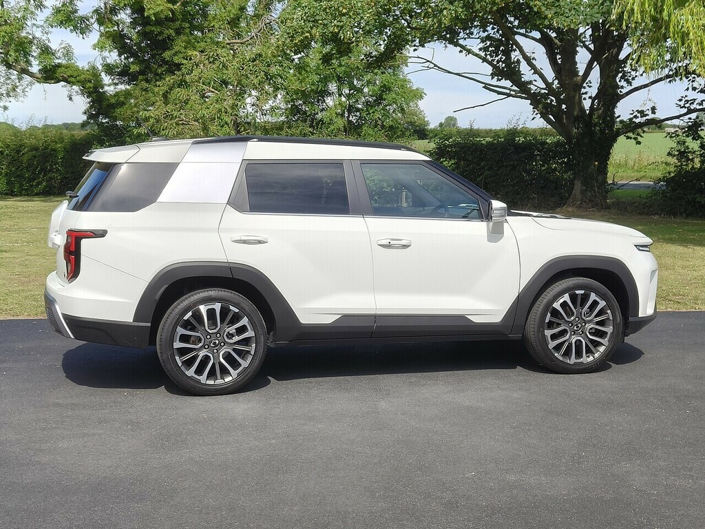 SsangYong Torres K40 White #4