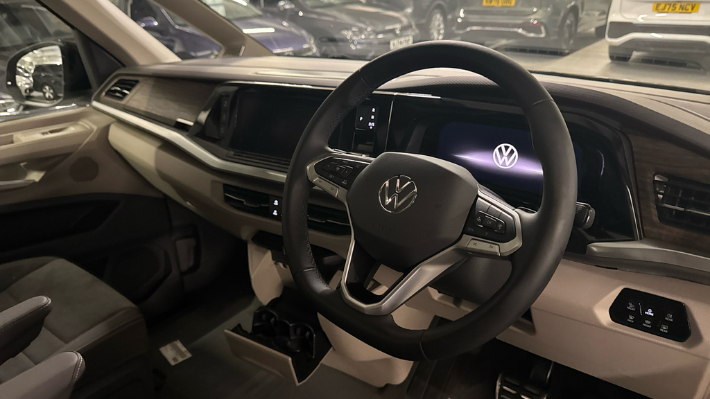 Volkswagen Multivan Multivan 1.5 Tsi Ehybrid Style Lwb 4Motion Dsg Black #6