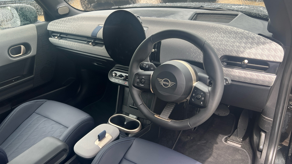 Mini Hatch Cooper 1.5 C Exclusive Level 2 Black #4