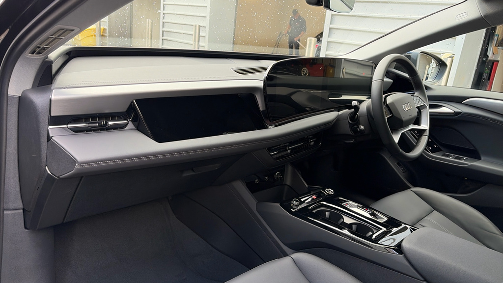 Audi A6 Avant A6 210Kw 83Kwh Sport Black #2