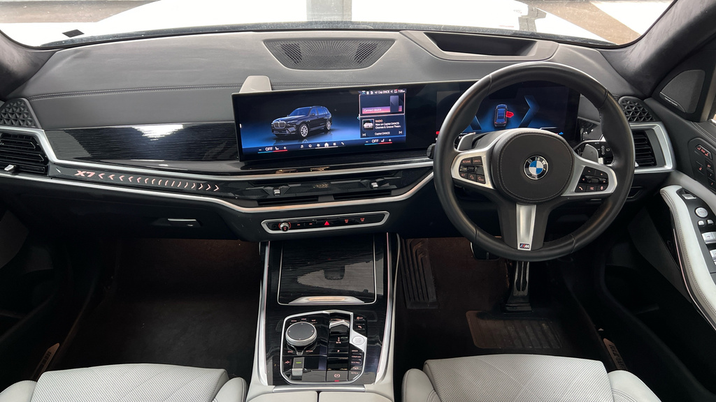 BMW X7 X7 Xdrive40d Mht M Sport Step Black #4