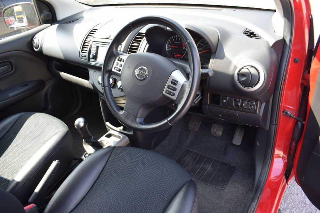 Nissan Note 1.6 16V N-tec Euro 5 Red #3
