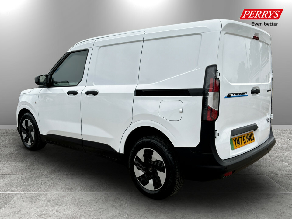 Ford Transit Courier 100Kw 43Kwh Trend Van White #5