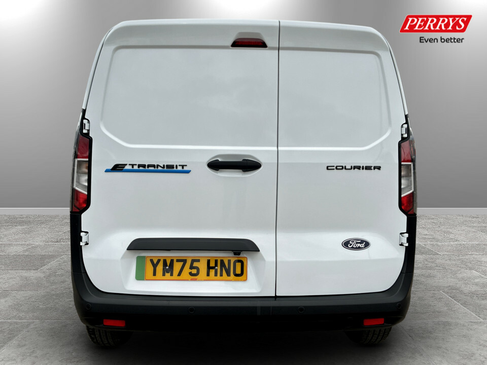 Ford Transit Courier 100Kw 43Kwh Trend Van White #6