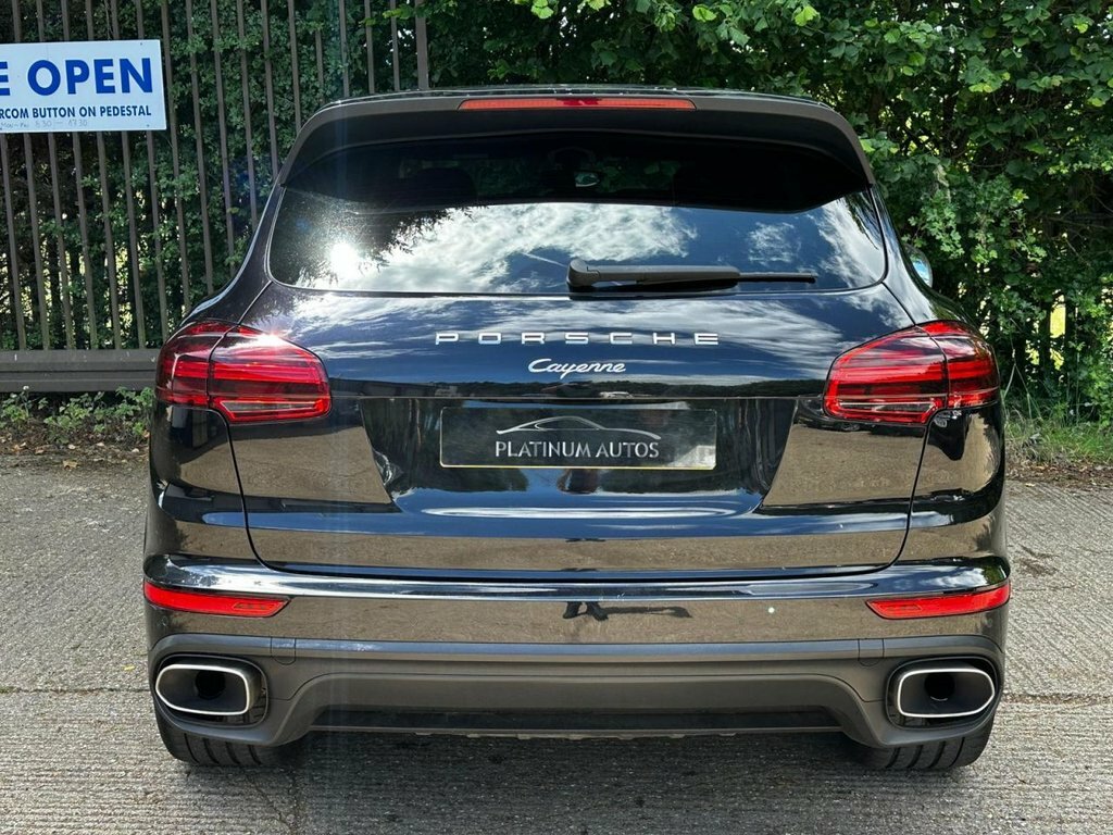 Porsche Cayenne 3L Platinum Edition Black #6