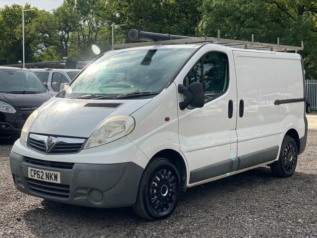 Vauxhall Vivaro 2.0 2700 Cdti Fwd L1 White #2