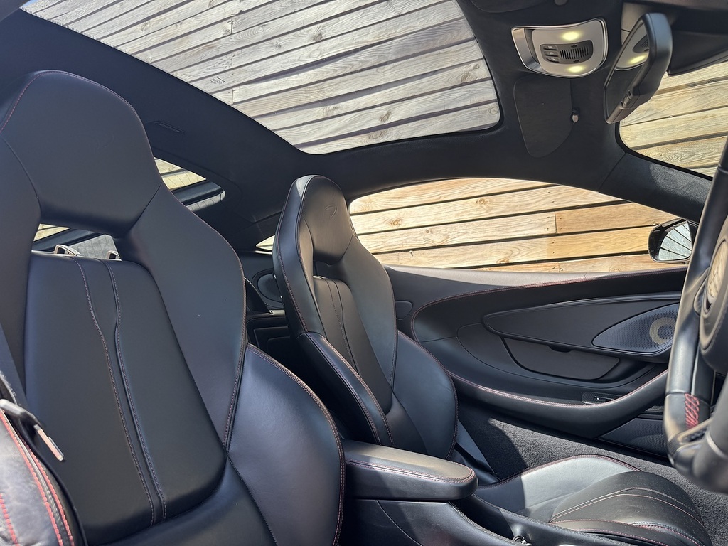 McLaren 570GT 201767 T V8 Perfect Supercar Black #2