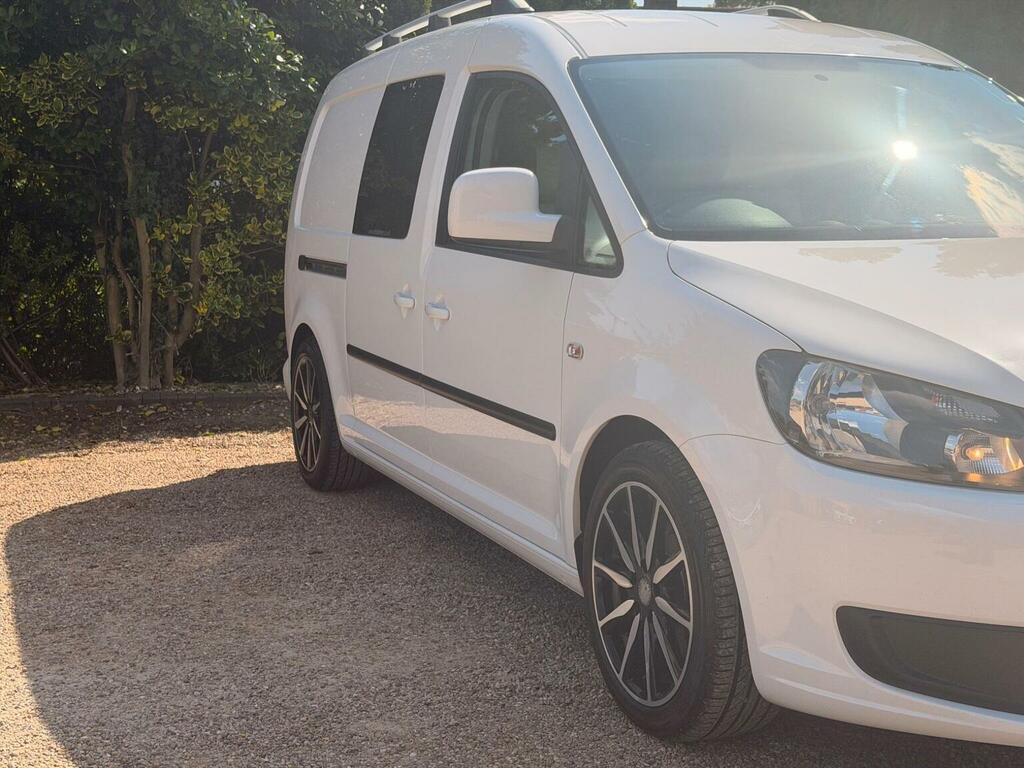 Volkswagen Caddy Maxi 2014 1.6 Tdi C20 Maxi Highline Panel Van Diese Silver #18