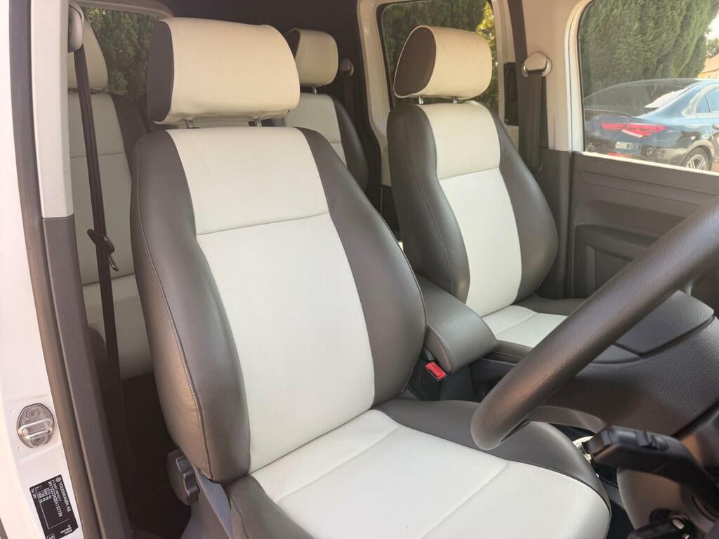 Volkswagen Caddy Maxi 2014 1.6 Tdi C20 Maxi Highline Panel Van Diese Silver #8