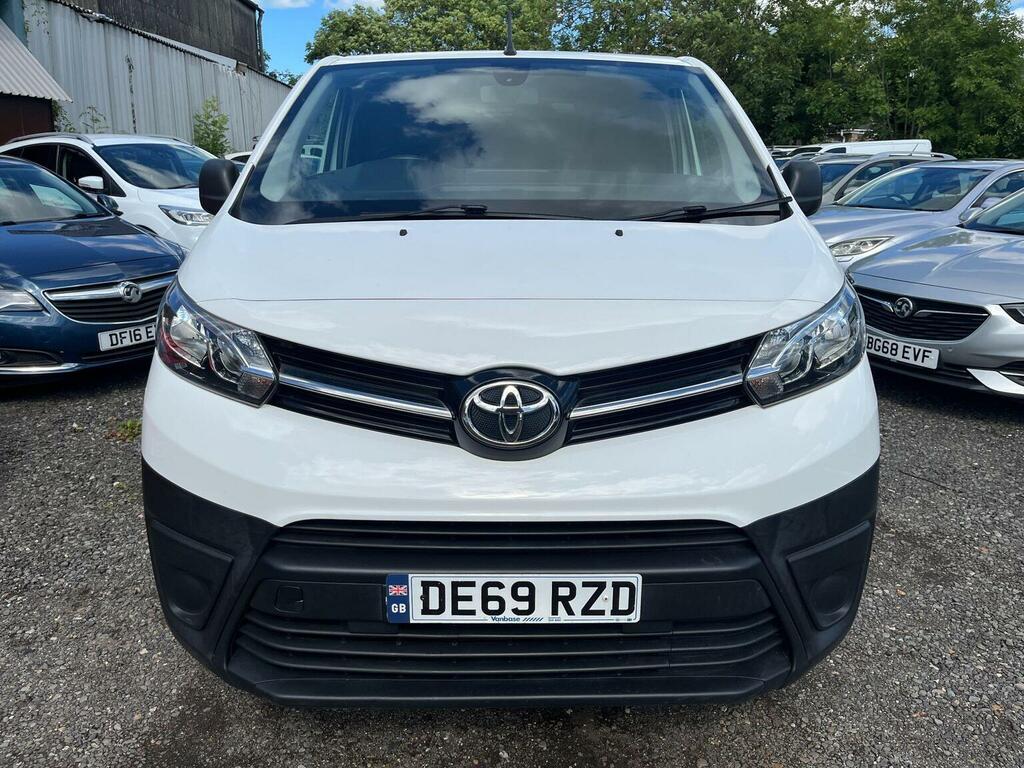 Toyota PROACE Panel Van 1.5D Icon Medium Panel Van Mwb Euro 6 6D White #2