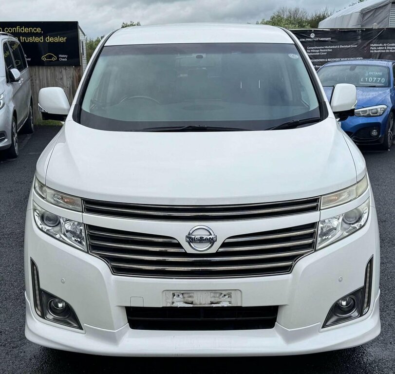 Nissan Elgrand E51 Auto  #2