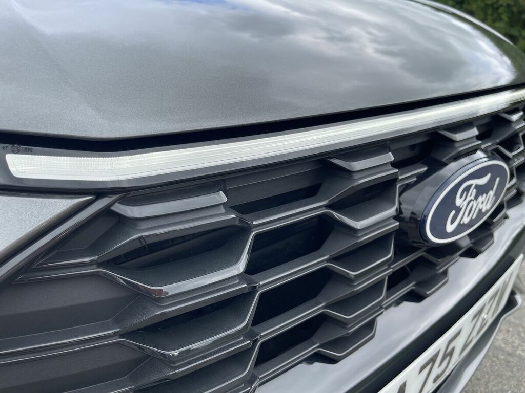 Ford Kuga 2.5 Duratec 14.4Kwh St-line X Black Package Suv Grey #6