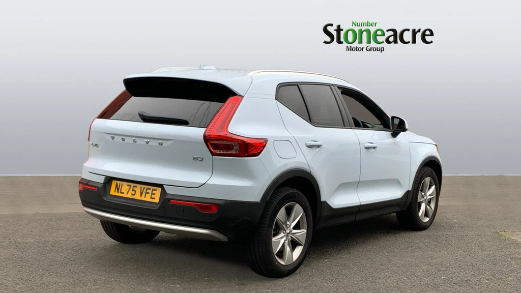 Volvo XC40 Core B3 163 Hp  #2