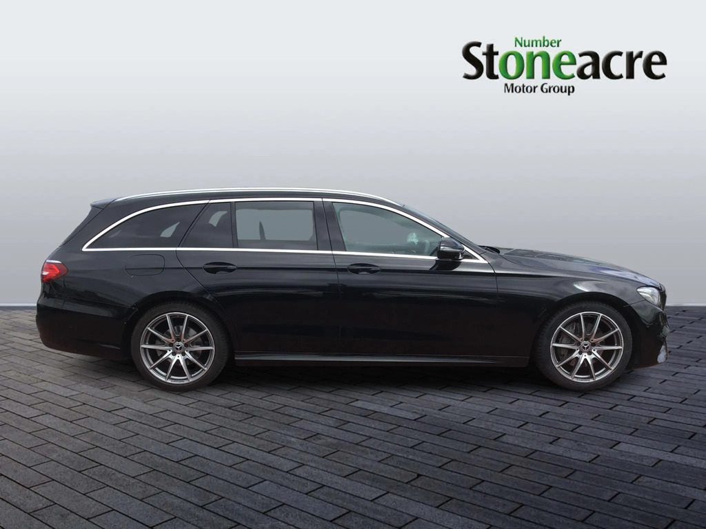 Mercedes-Benz E Class 2.0 E220d Amg Line Edition Premium G-tronic Eur Black #2