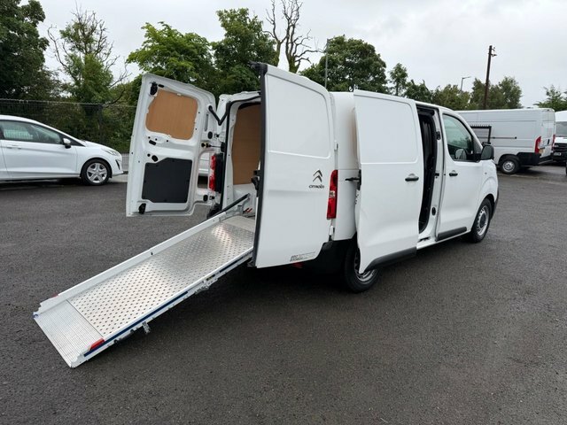 Citroen Dispatch Bluehdi 1000 Enterprise Xs White #3