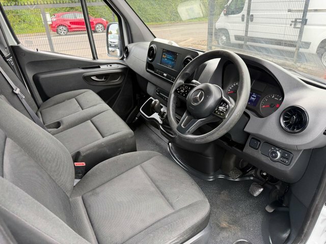 Mercedes-Benz Sprinter 314 Cdi Panel Van White #2