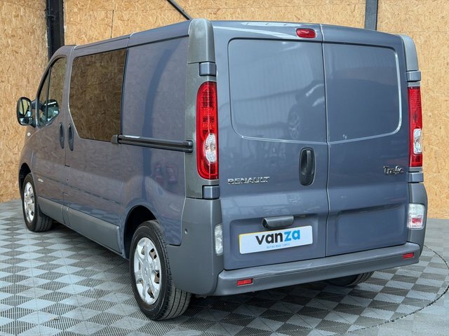 Renault Trafic 2.0 Dci Sl27 Sport Panel Van 6 Seater M Grey #6