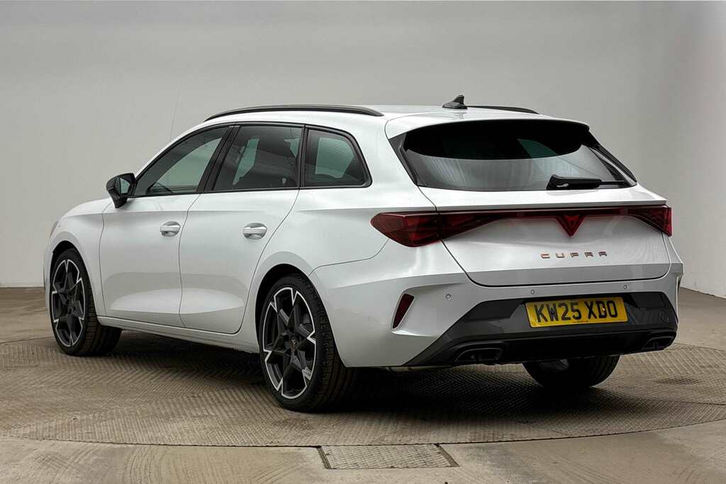 Cupra Leon Cupra Leon Estate 1.5 Tsi 150 V2 White #2