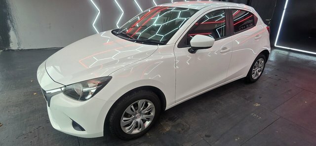 Mazda 2 1.5 Skyactiv-g Se Hatchback Euro White #6