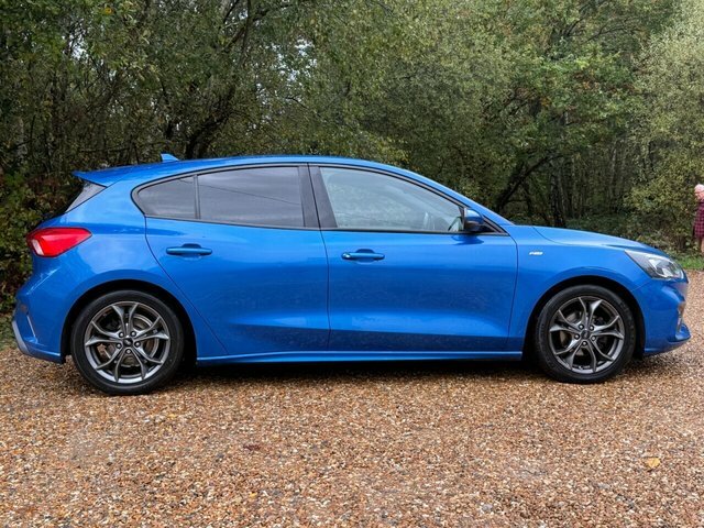 Ford Focus Ecoblue St-line Hatchback Blue #6