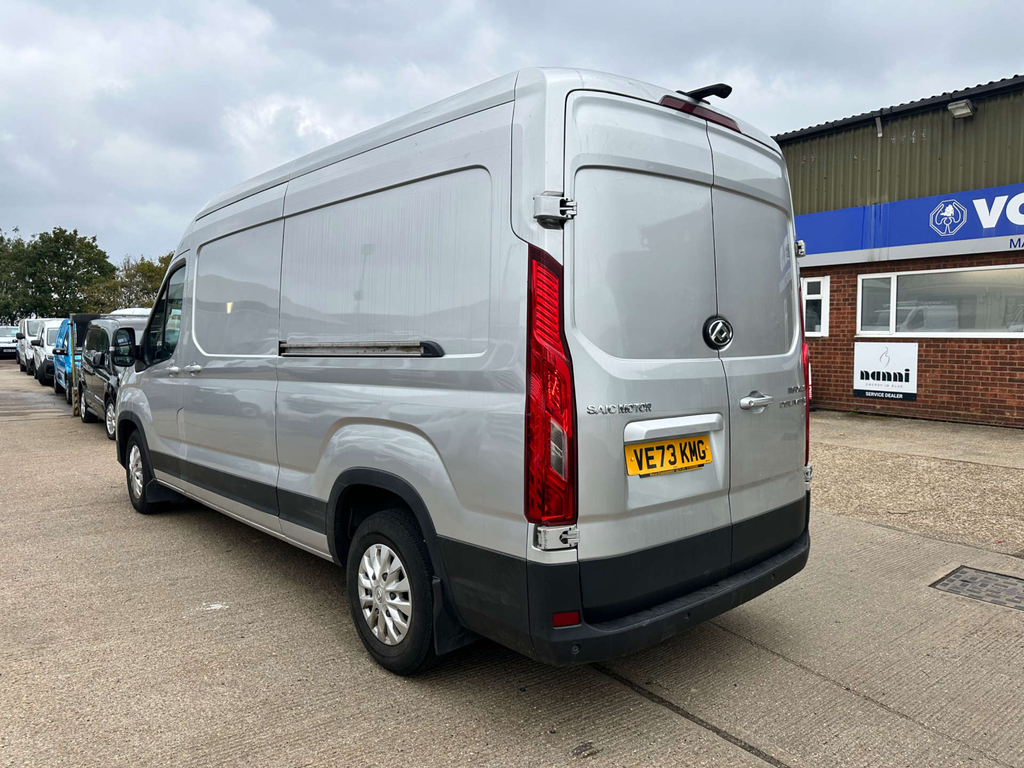 Maxus Deliver 9 Mpv Silver #6