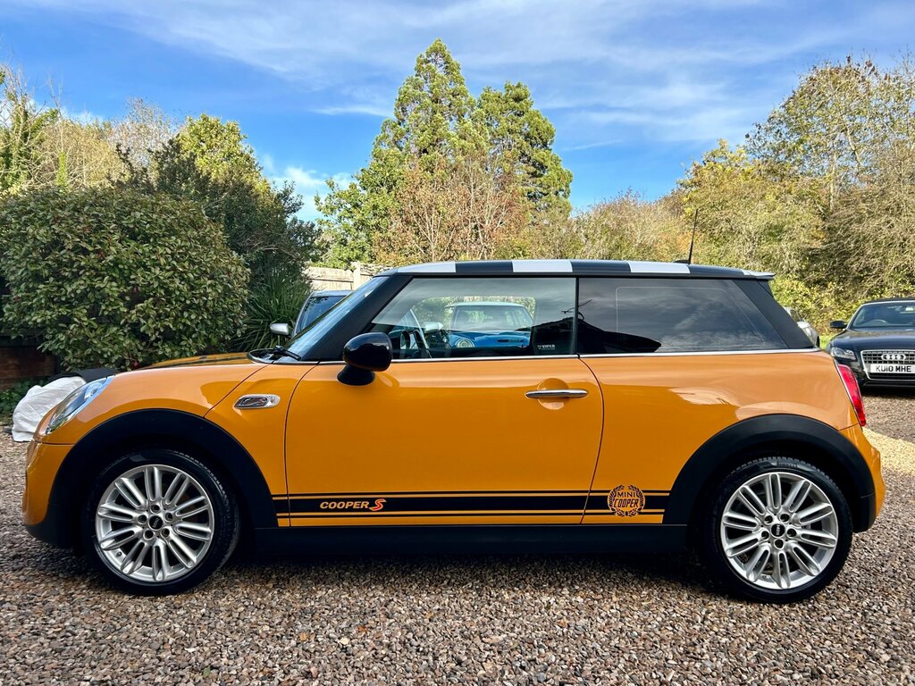 Mini Hatch 2.0 Cooper S Hatchback Euro 6 S Orange #2