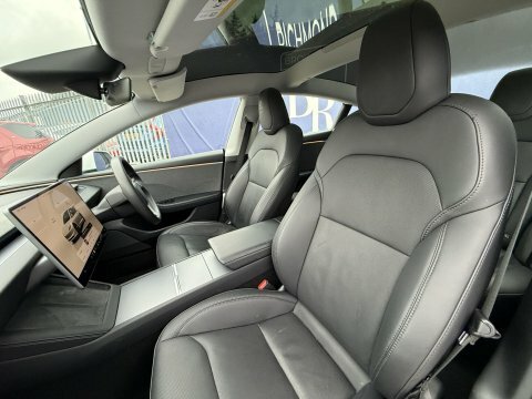 Tesla Model 3 Saloon Grey #24