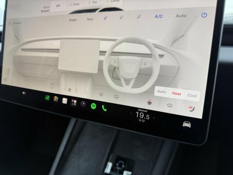 Tesla Model 3 Saloon Grey #40