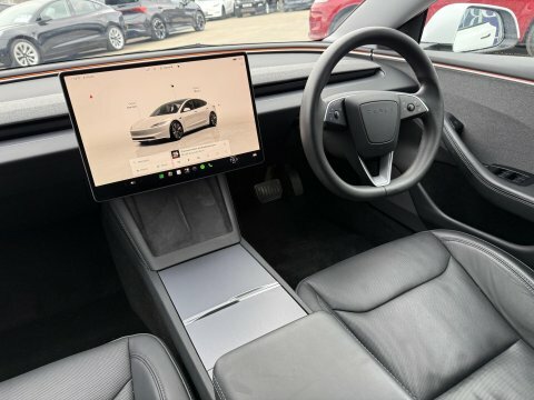 Tesla Model 3 Saloon Grey #25