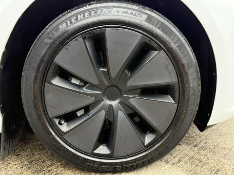 Tesla Model 3 Saloon Grey #13