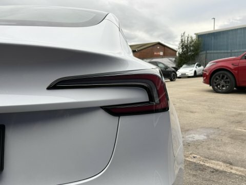 Tesla Model 3 Saloon Grey #16