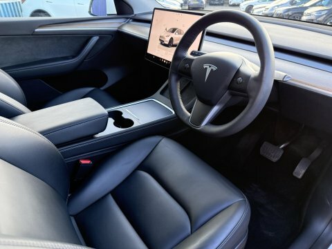 Tesla Model Y Dual Motor Long White #2