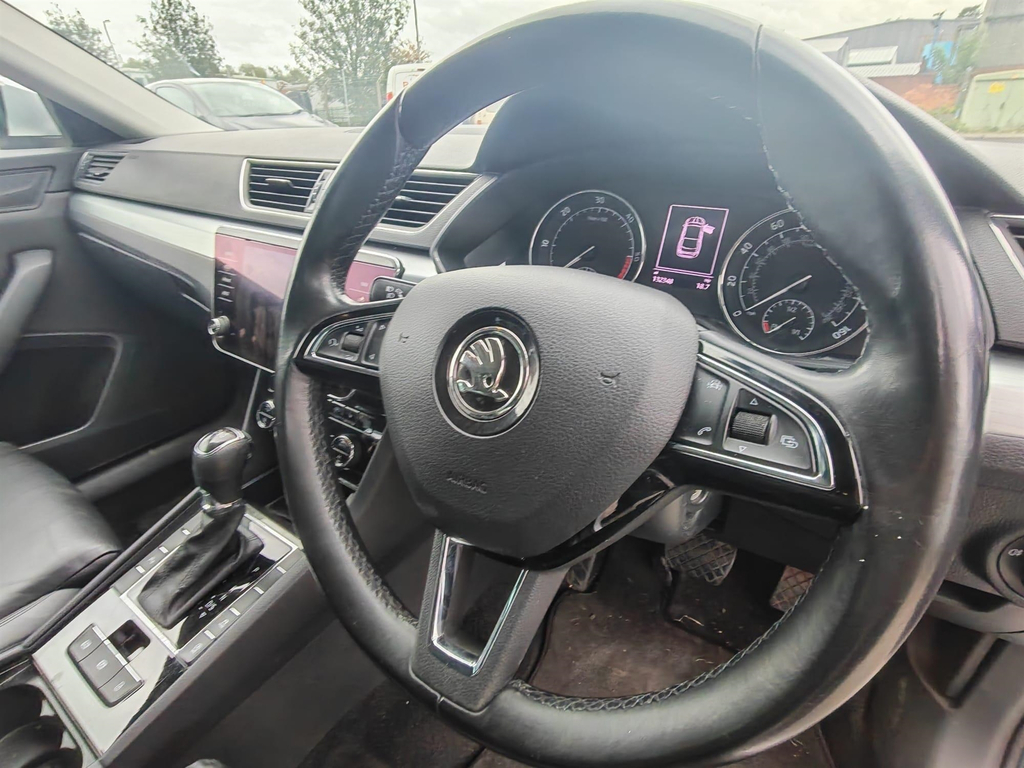 Skoda Superb 2.0 Tdi Se L Silver #10