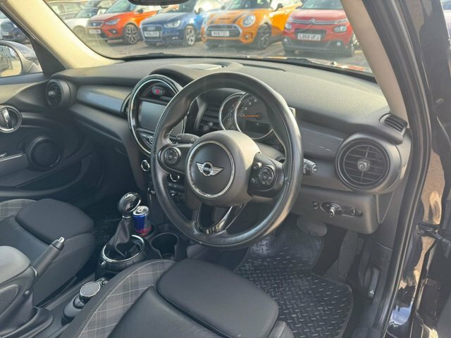 Mini Hatch Cooper D Hatchback Black #5