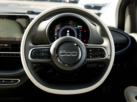 Fiat 500E Action White #14