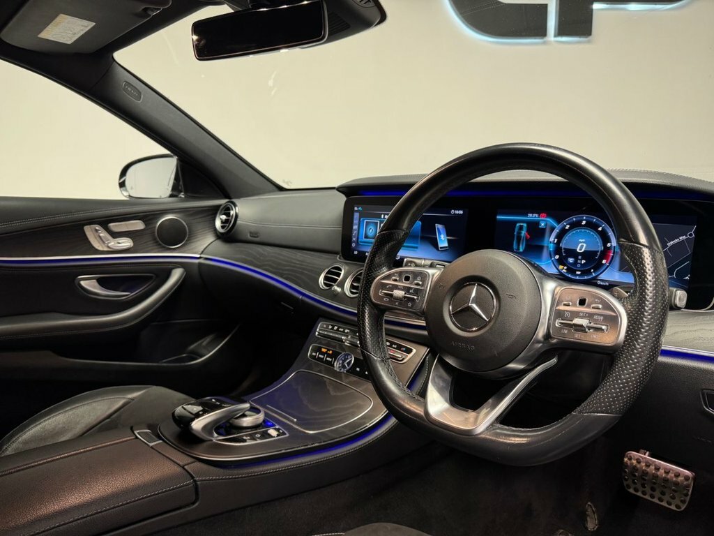 Mercedes-Benz E Class 2L Amg Line Black #3