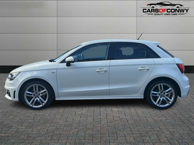 Audi A1 1.6 Tdi S Line Sportback Euro 5 White #4