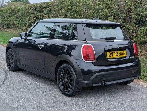 Mini Hatch 1.5 Cooper Classic OV72HHG Black #4