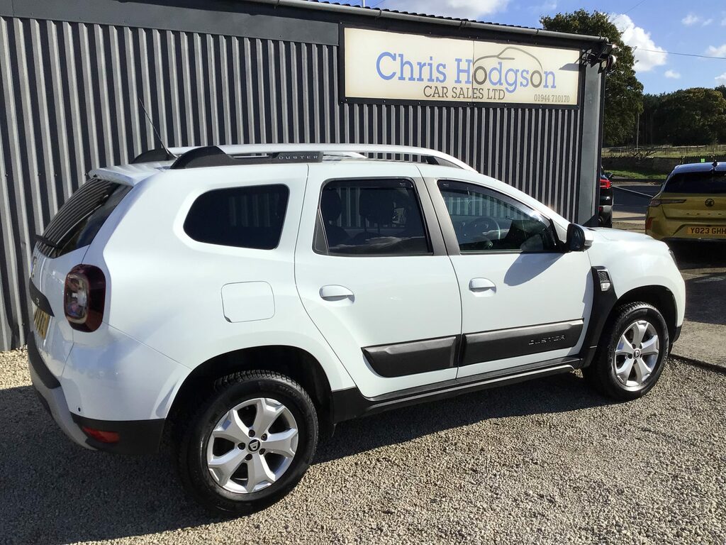 Dacia Duster 1.0 99 Bhp 4X2 Comfort Tce Only 38 White #4