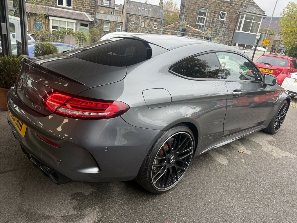 Mercedes-Benz C Class 4.0 C63 V8 Biturbo Amg Grey #3