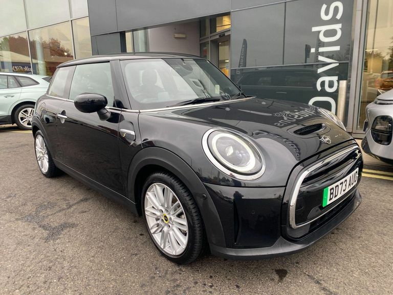 Mini Hatch Cooper Se 32.6Kwh Level 3 Hatchback A Black