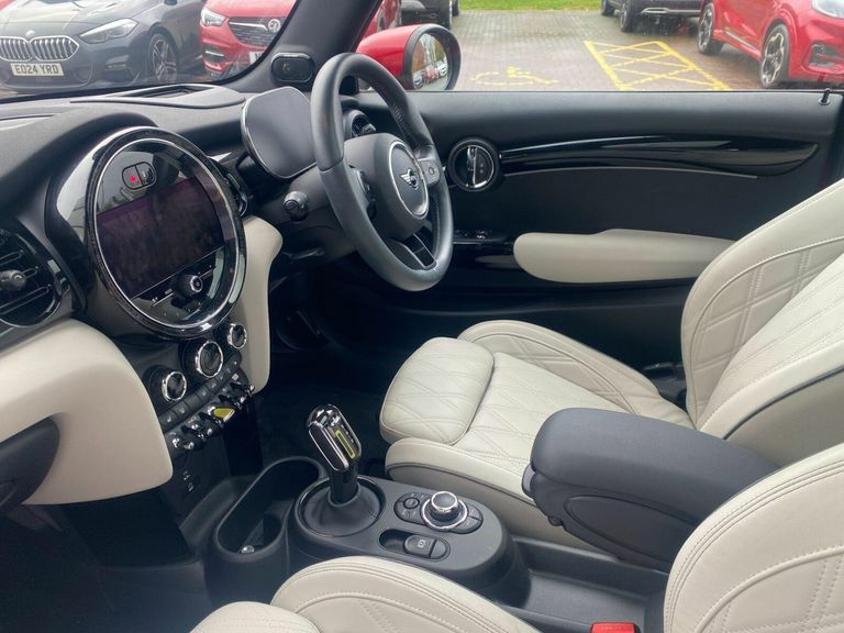 Mini Hatch Cooper Se 32.6Kwh Level 3 Hatchback A Red #4