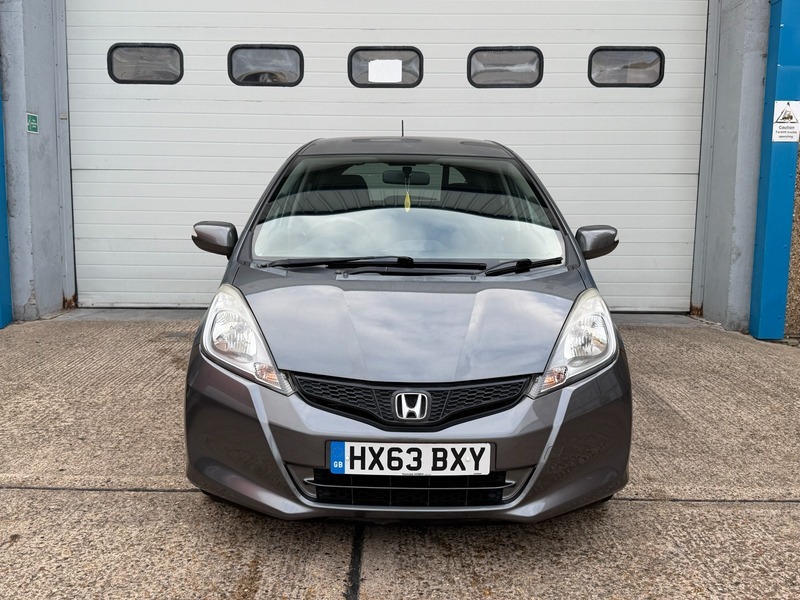 Honda Jazz 1.4 I-vtec Es Plus Grey #2