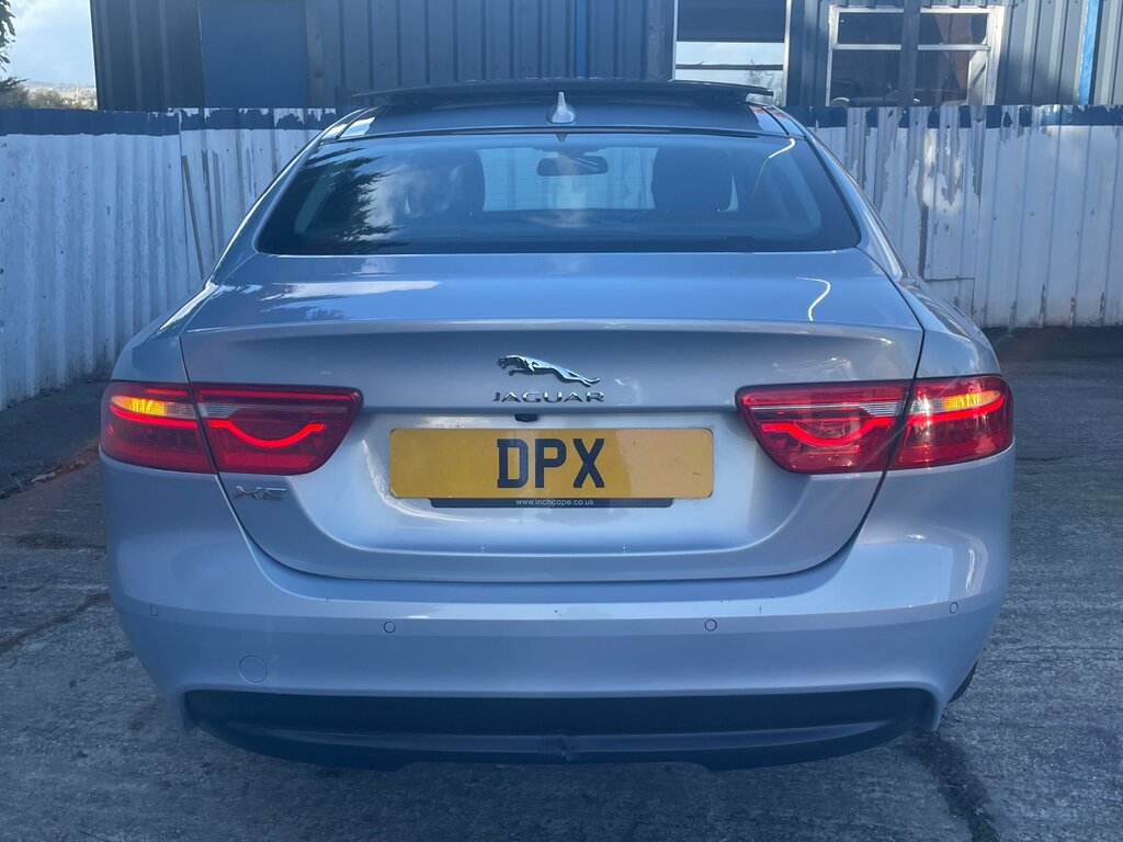 Jaguar XE 2.0D Portfolio Saloon Euro 6 S Grey #4