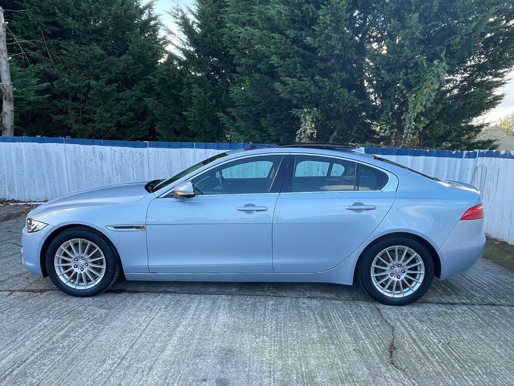 Jaguar XE 2.0D Portfolio Saloon Euro 6 S Grey #6