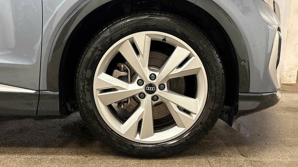 Audi Q4 E Tron S Line 40 150,00 Kw Blue #5
