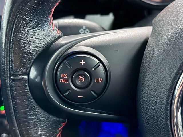 Mini Hatch 1.5 One D Red #16