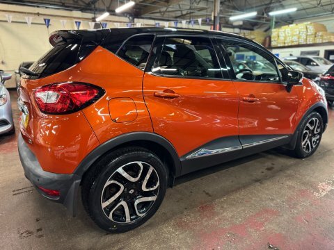 Renault Captur Dynamique S Nav Black #2