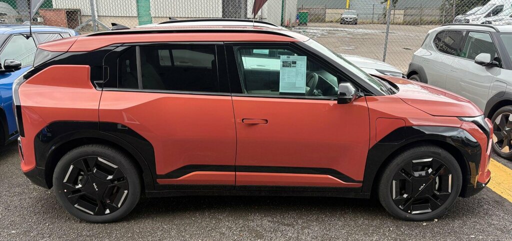 Kia EV3 81.4Kwh Gt-line Orange #3